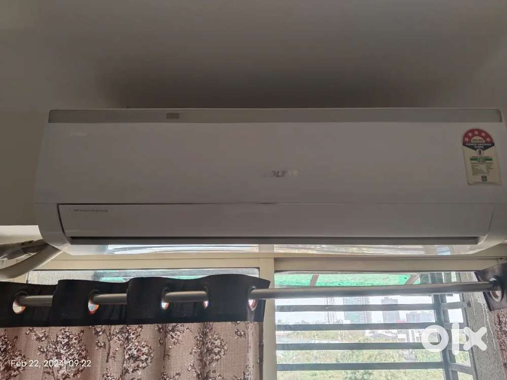 Voltas Split AC 1.5 ton working 5 star 8 yrs old@ bhadaj area