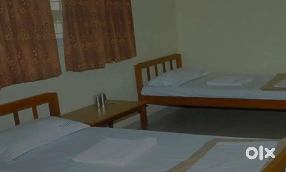 Ladies PG with Food near Technopark