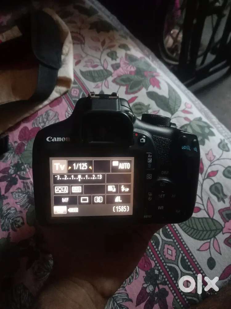 DSLR Canon EOS 1300d