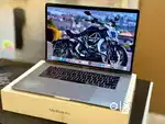 MacBook Pro 2020 i7  15-inch  16GB  SSD 256GB  Radeon Pro