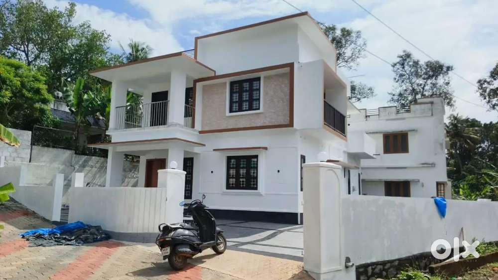 ചിരം ചിറ 8 cent 4 bedroom house.85 .lakh.