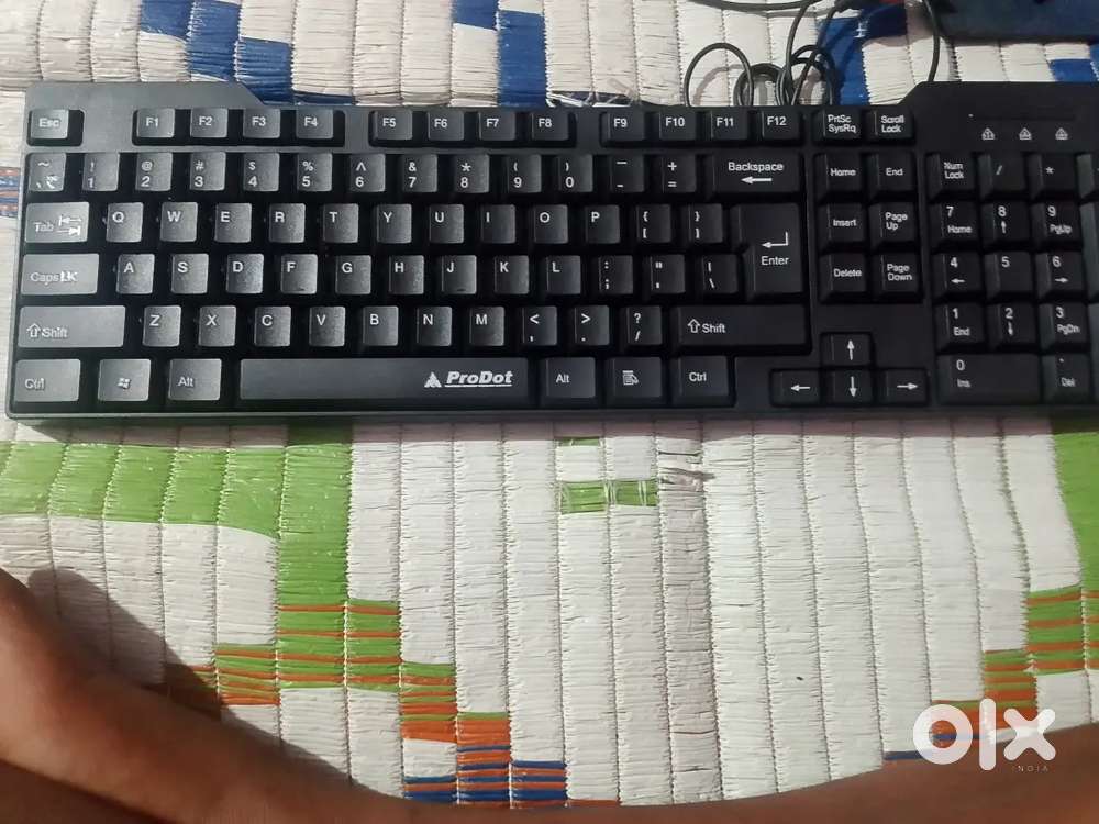 Keyboard and mouse with moush pad with connector