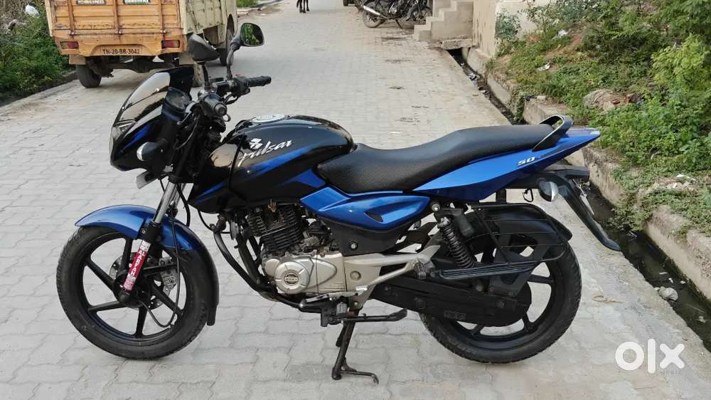 Bajaj Pulsar 150 cc   2015 model