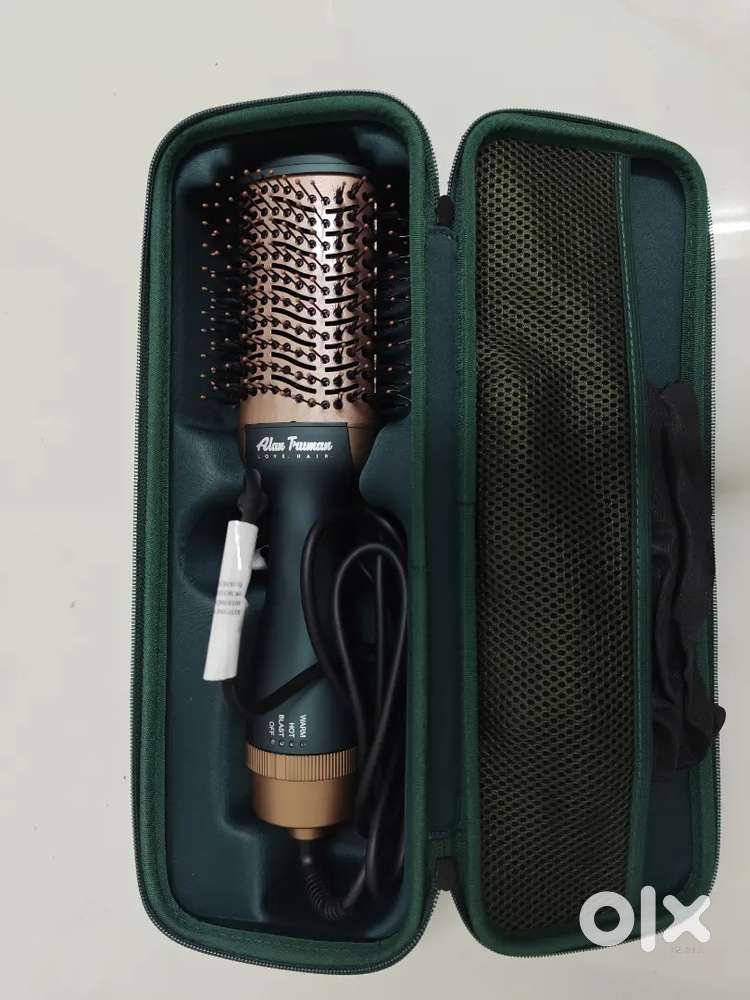 Alan truman blow brush