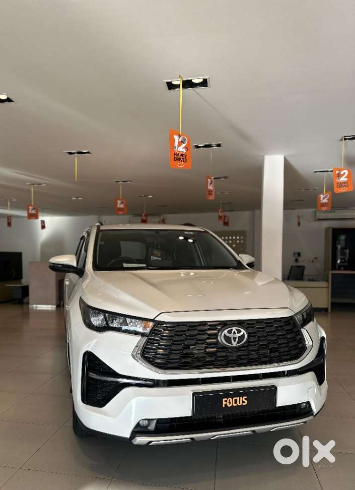 Toyota Innova Hycross 2.0 GX 7 STR, 2024, Petrol