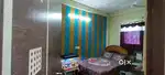 A semi furnished single room with atchd letbath is to be gven on rent.