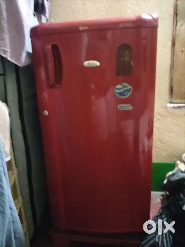 Whirlpool 190litre fridge