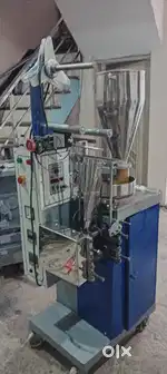 Automatic pouch packing machine