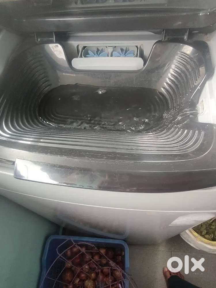 3saal me 12se15 baar hi use ki hai new 23000 ki hai