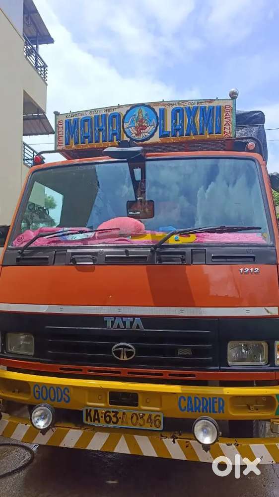 TATA CANTER 1212