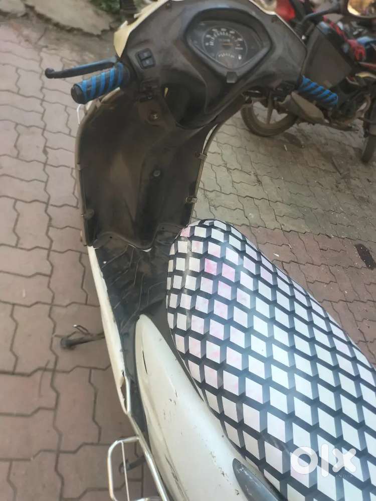 Very good condition smooth driving no any problem insurance PUC valid