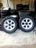 18 inch alloys With tyres.285 60 18