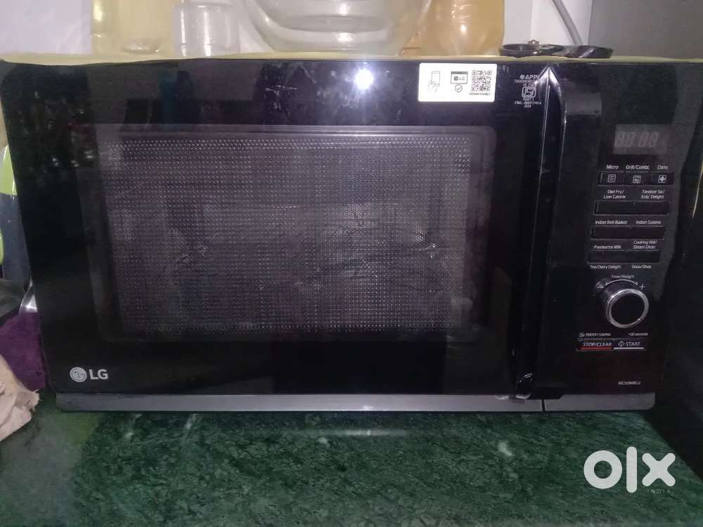 LG Microwave oven