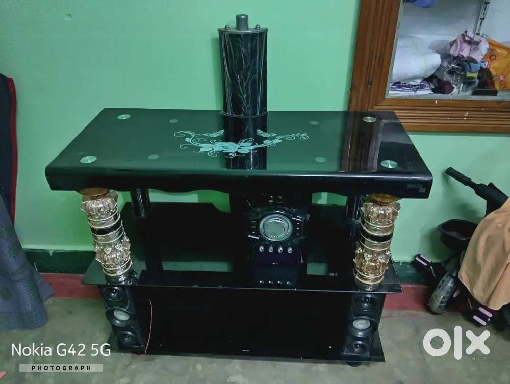 TV stand glass type