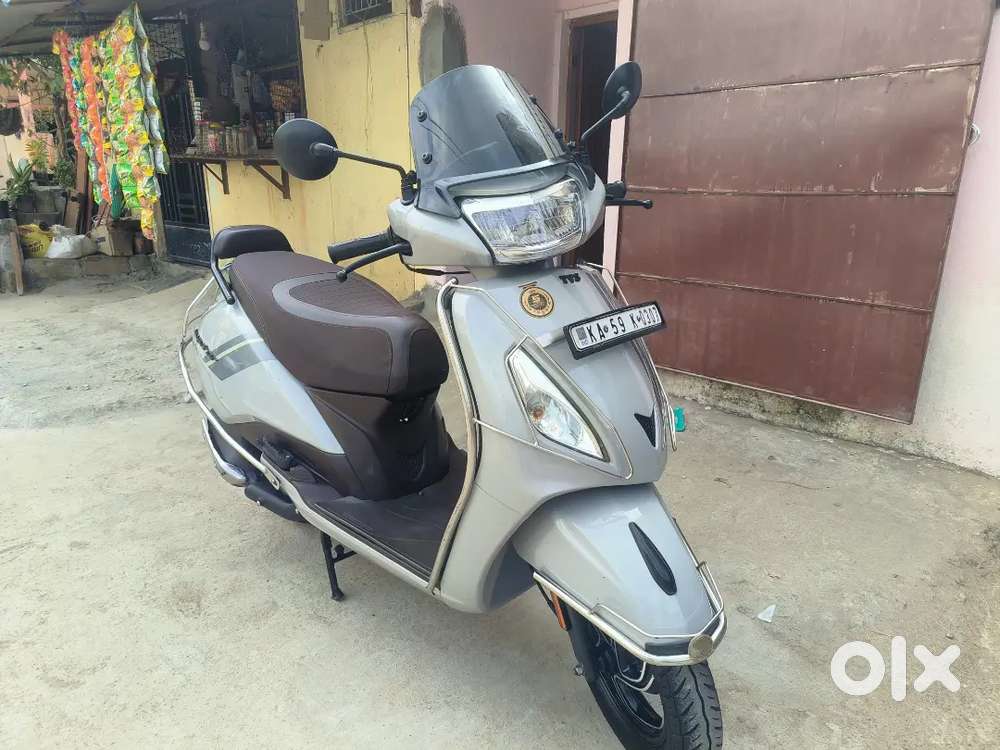 TVS Jupiter Classic in showroom condition