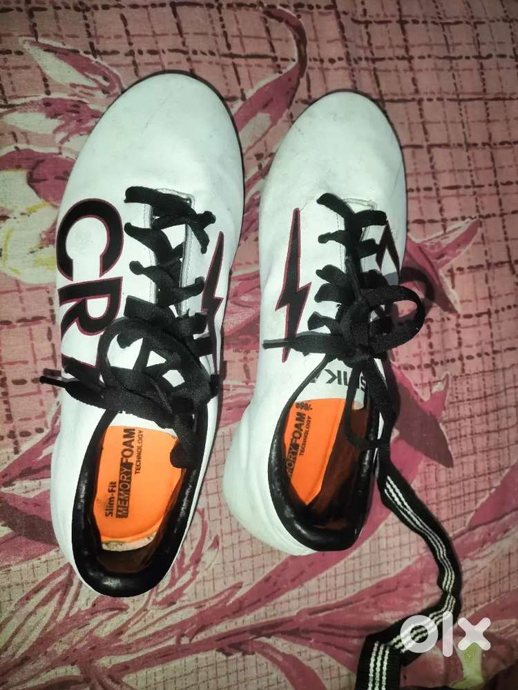 Ak football khal na wala shoes