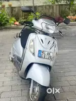 Lady used 2014 model Suzuky Access fore Sale