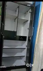 I want to sell my wardrobe