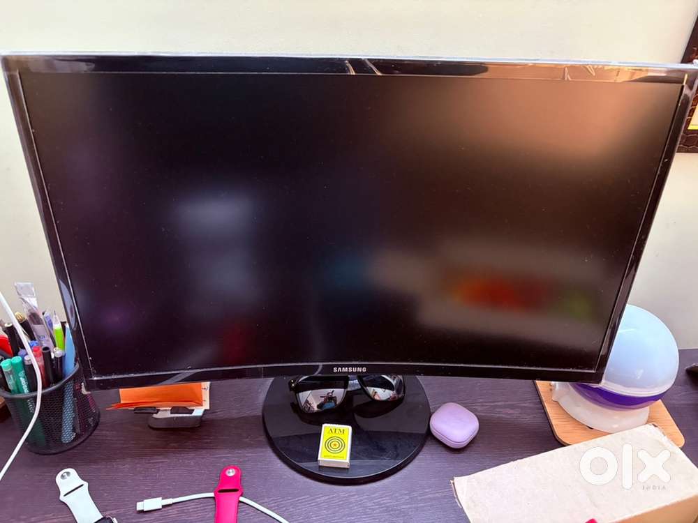 Samsung curved display 24” FHD