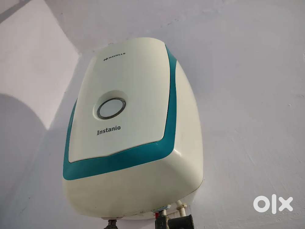 Instant 3 L water geyser