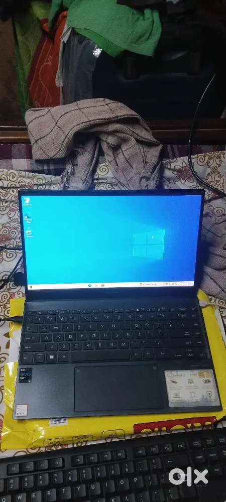 Asus zenbook 13