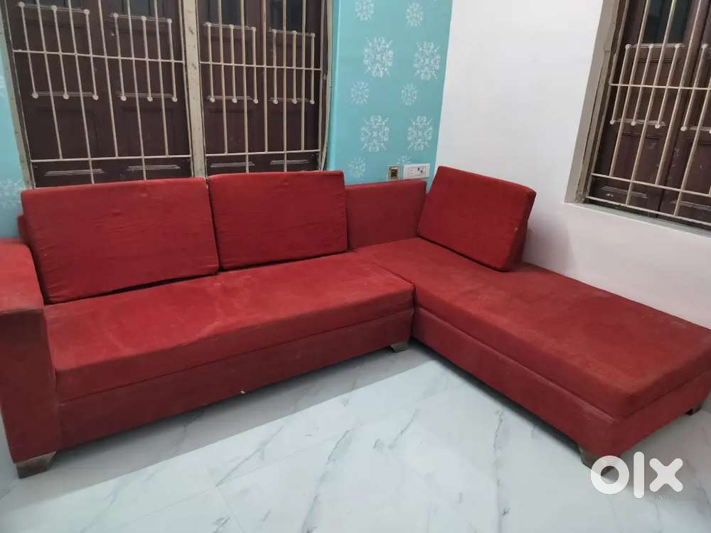 L shaped sofa selling