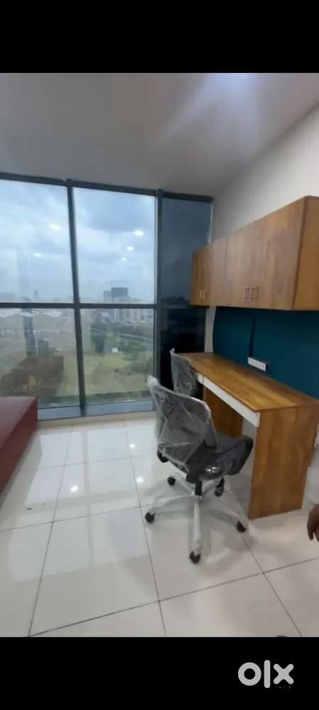 5 to 8 Seaters Furnished Office For Rent Near Magarpatta Hadapsar