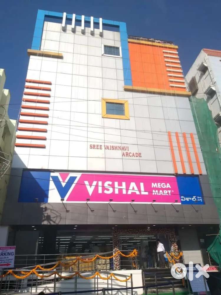 Vishal mega Mart urgent hiring jobs girls boys store keeper helper