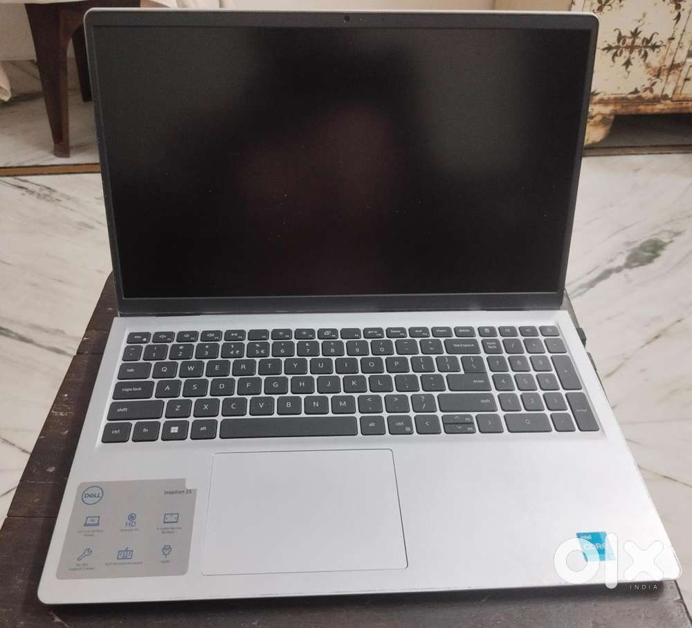 Dell laptop 15-3520