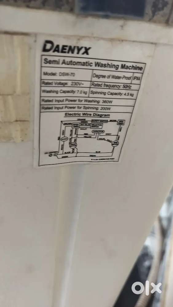 Semi automatic washing machine