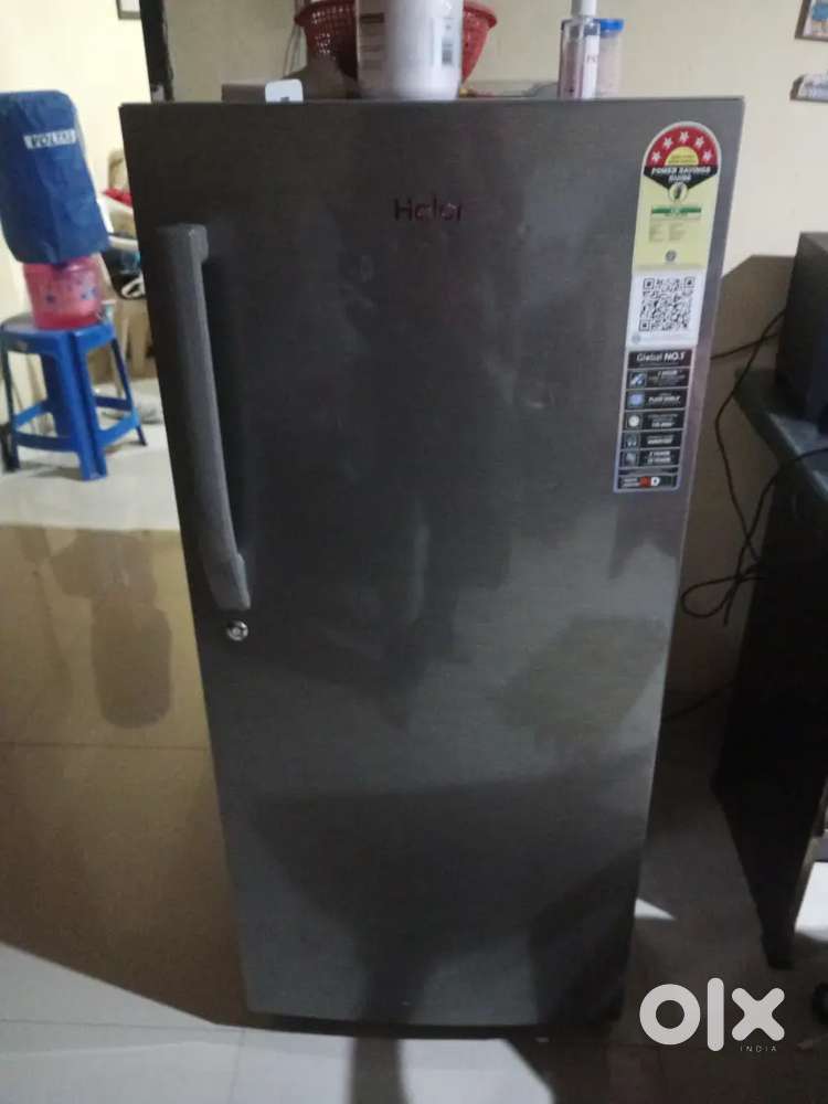 BRAND NEW FRIDGE CONDITION NEW KNLY 6 MONTHS BOUGHT READ DESCRIPTION