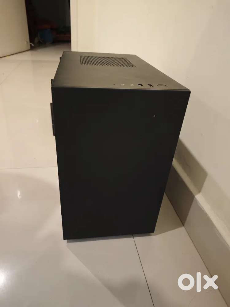 NZXT mini ITX gaming case
