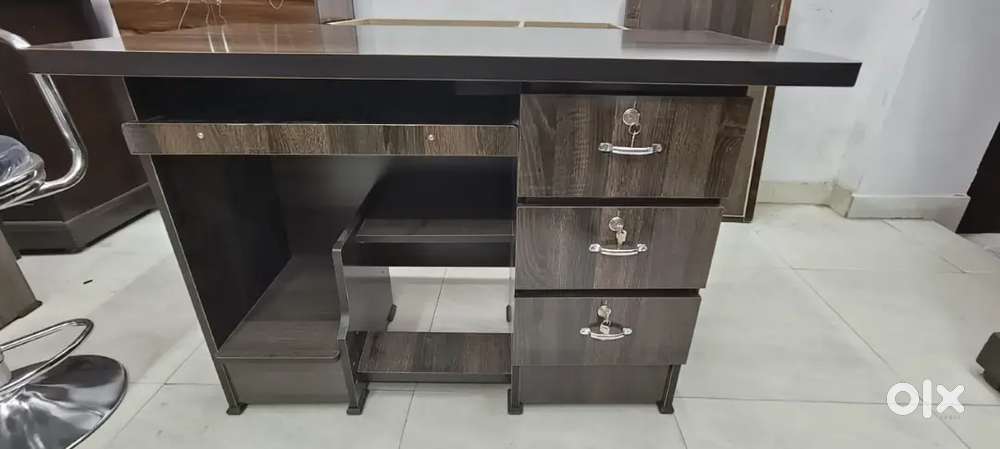 Computer table and office table