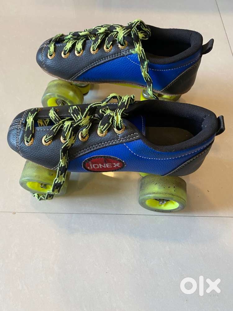 Jonex Roller skates size 4
