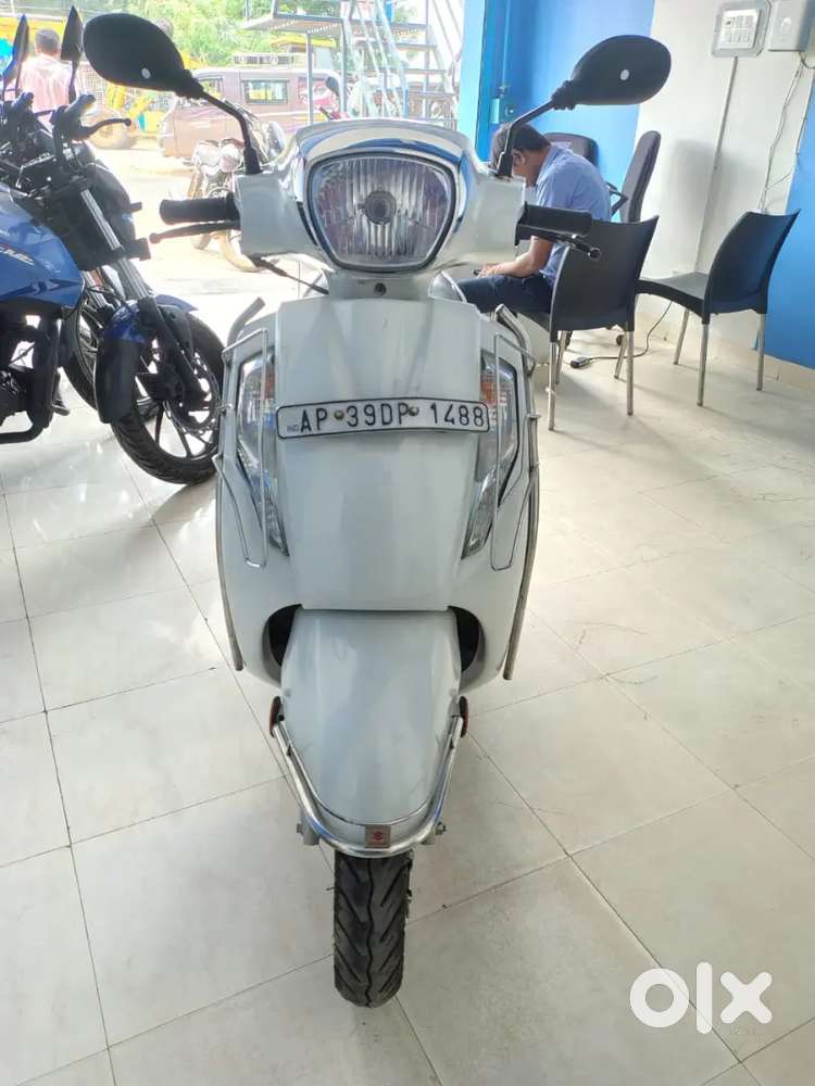 access 125