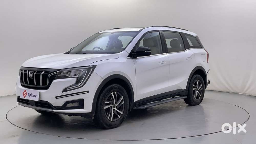 Mahindra XUV700 2.0 AX 5 Petrol AT Str, 2022, Petrol