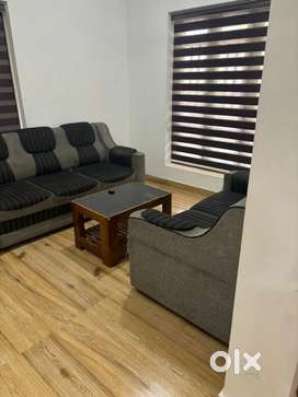 Palarivattom 2bhk 16k 4 Bachelors