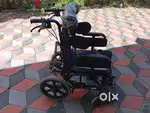 വീൽ ചെയർ വിത്ത്‌ multifunction