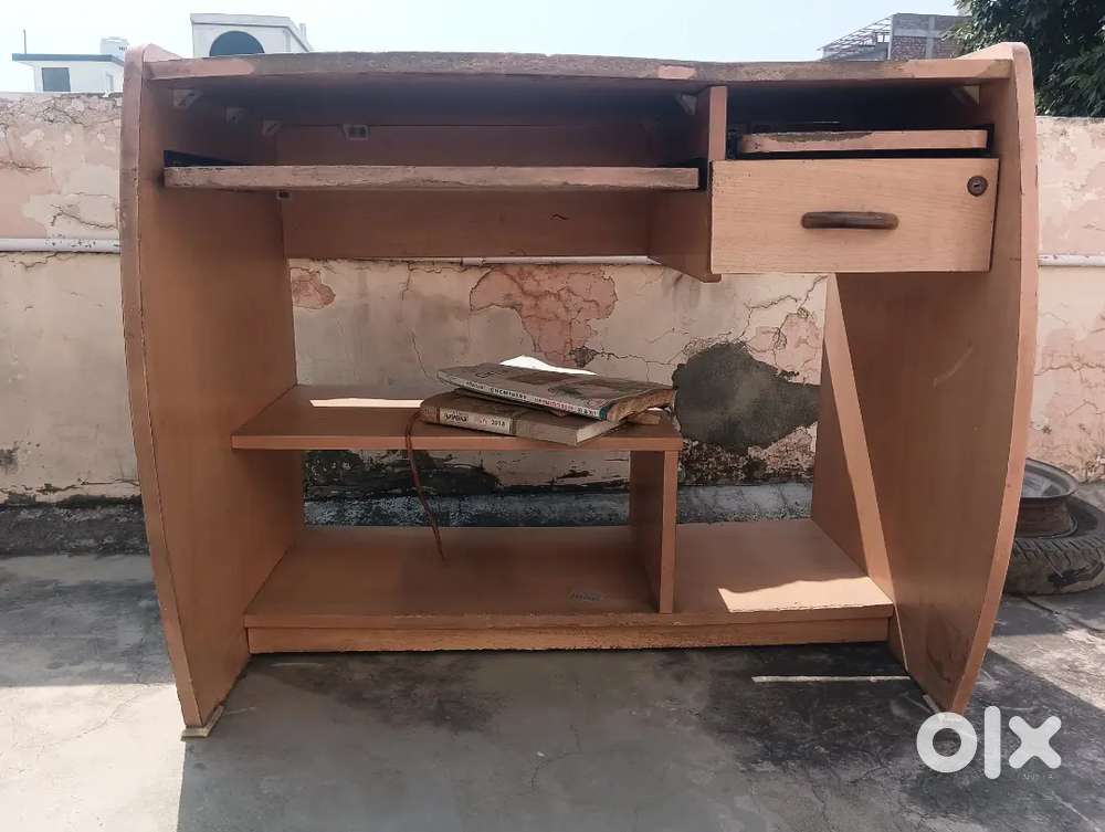 Computer Table