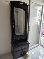 Dressing almarah