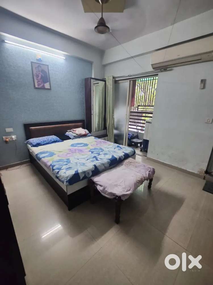 Dev castle govind vadi Isanpur flat Rent Isanpur