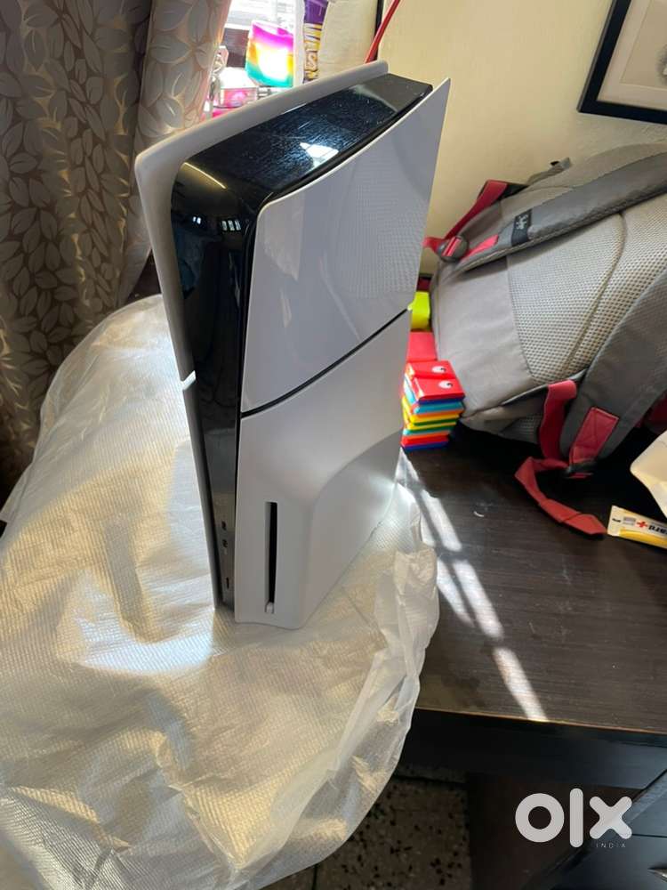 PS5 slim edition 1 TB