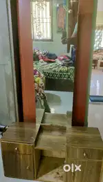Dressing table