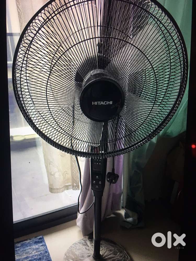 Hitachi stand fan