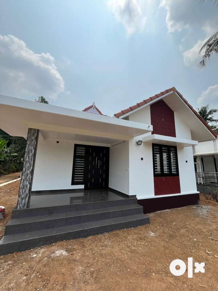 New 2 BHK house for sale in Poolany (Meloor Panchayat)