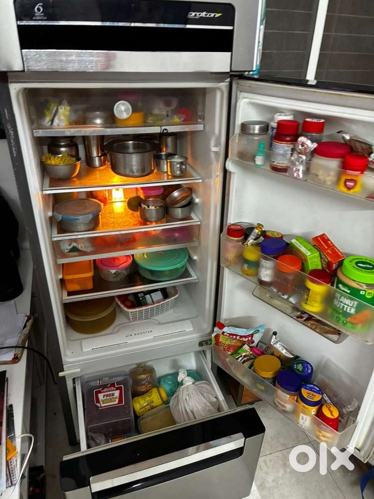 Whirlpool 330 Ltr Fridge