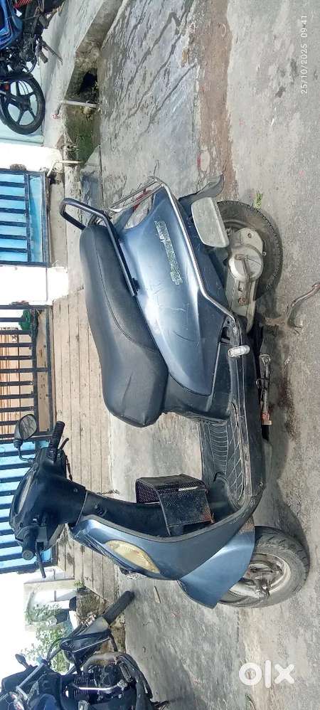 Suzuki access 2011 model