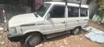 Toyota Qualis 2002 Diesel 145000 Km Driven
