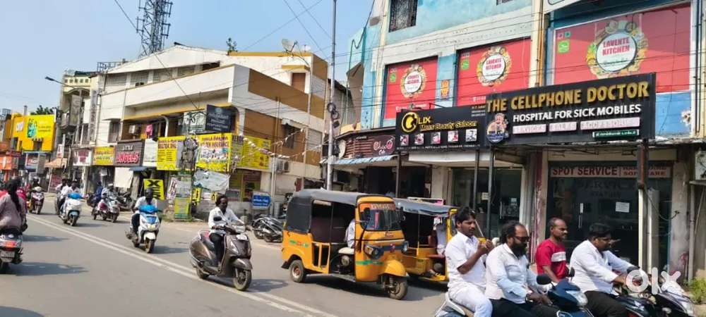 RESTAURANT WITH FULL SETUP FOR SALE sale amount including Advance only