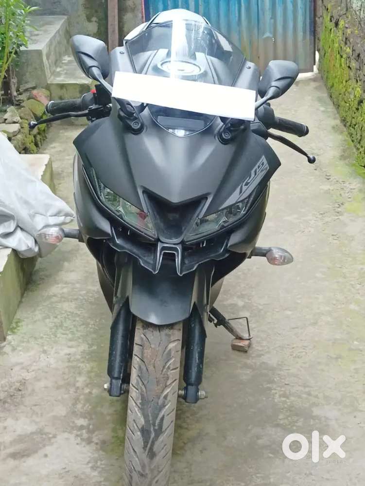 R 15 show room condition